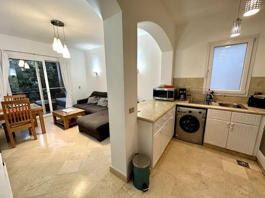 2 Bedroom Condo, With Pool, And Beach & Lagoon Access Hurghada Bagian luar foto
