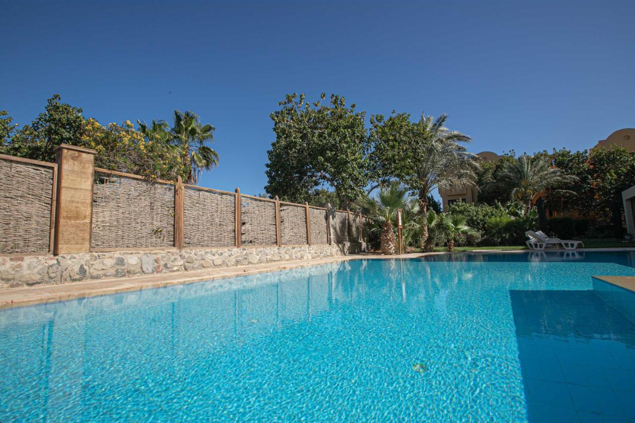 2 Bedroom Condo, With Pool, And Beach & Lagoon Access Hurghada Bagian luar foto